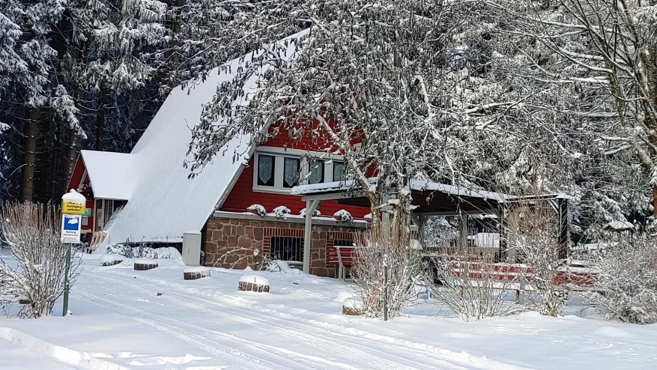 Wanderhuette Zum Bernhardsthal Villa Екстериор снимка